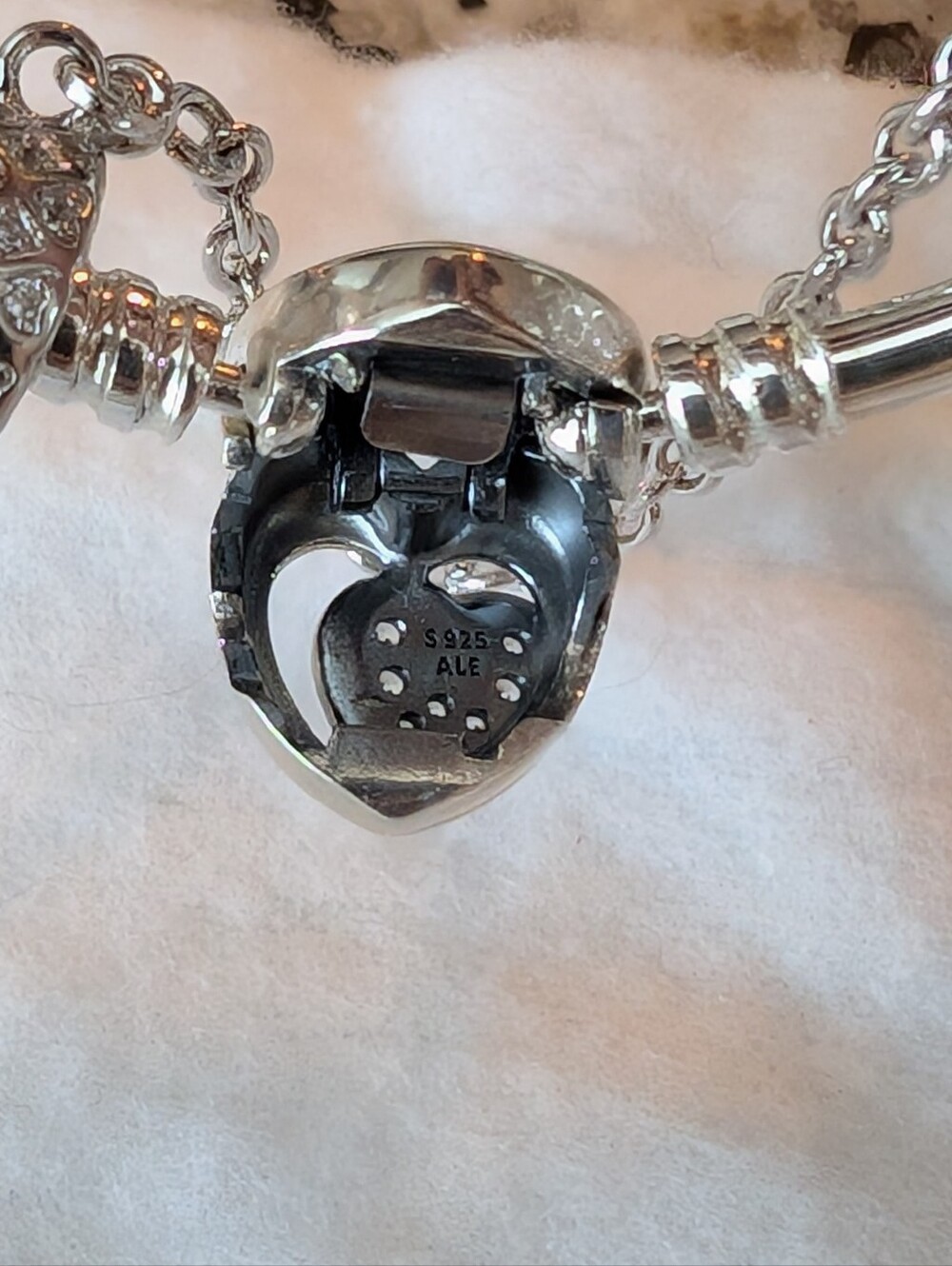 New Pandora Entwined Infinite Hearts Bangle w/Charms - Picture 5 of 7